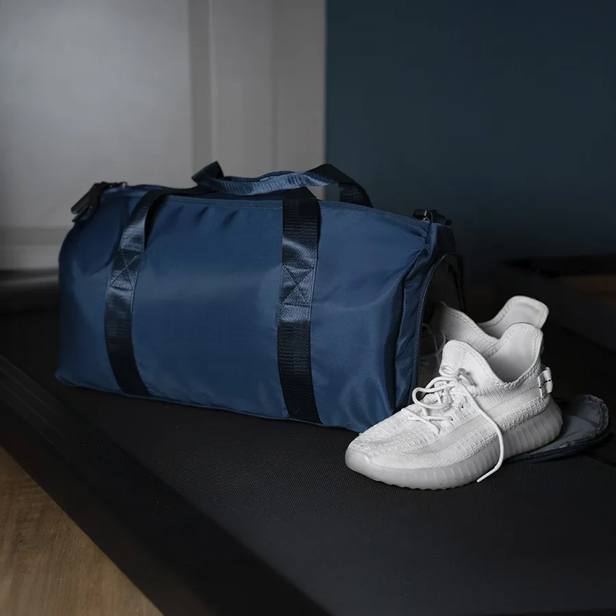 Сумка спортивная "Gym"; серая; 45х21х20 см;  из водостойкого материала.