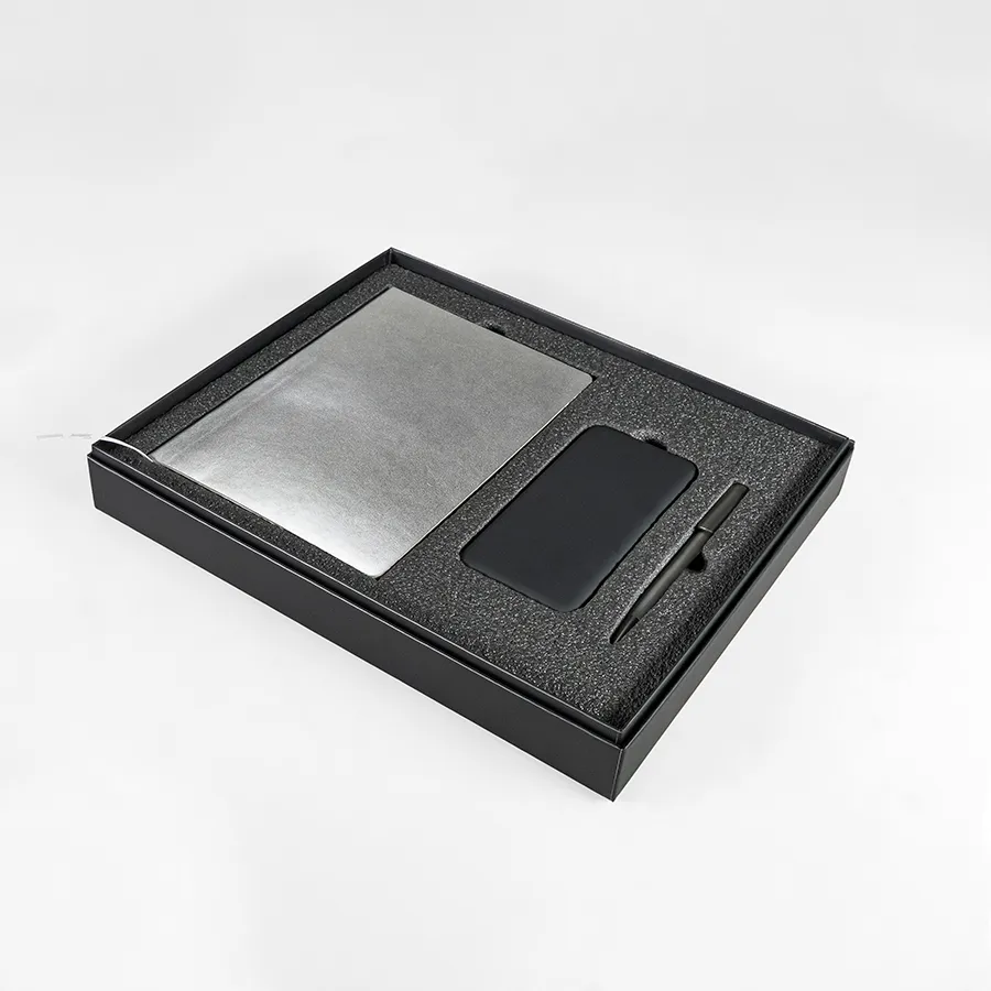 Коробка для  набора: ежедневник, power bank, ручка
