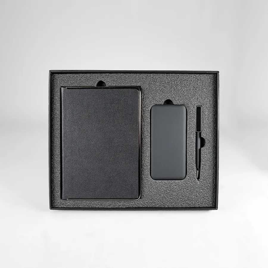 Коробка для  набора: ежедневник, power bank, ручка