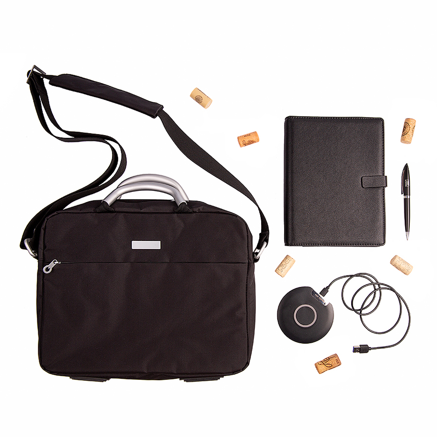Набор подарочный FEELVILLE: ежедневник, зарядное устройство, ручка, конференц-сумка, черный