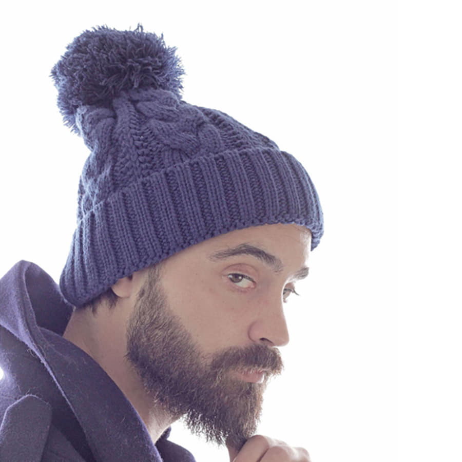 Шапка VOGUE,  белый, верх: 100% акрил, подкладка: 100% полиэстер